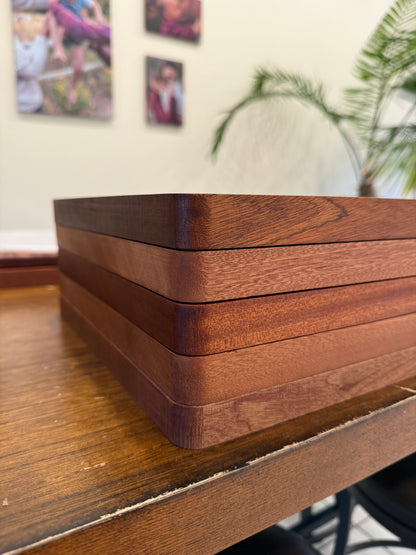 The Wood Chef cutting board edge grain detail no lamination